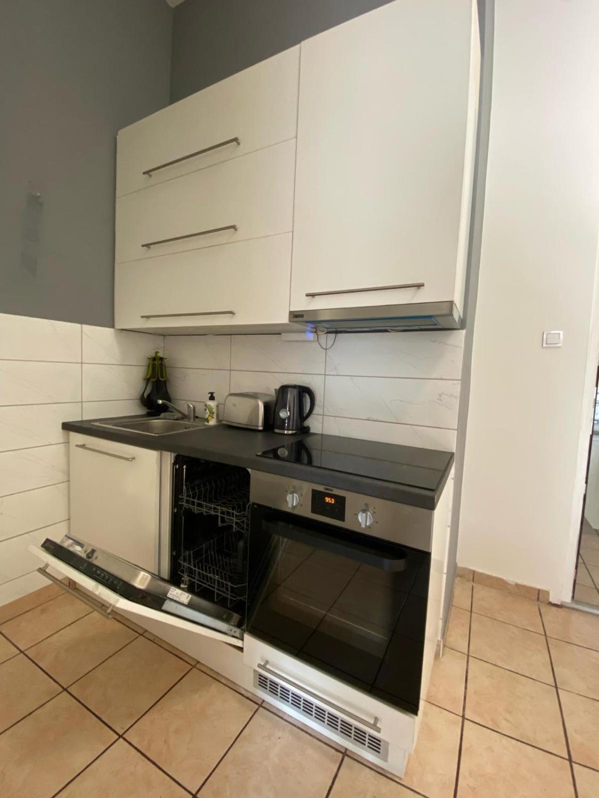 Be Best Apartment Boedapest Buitenkant foto