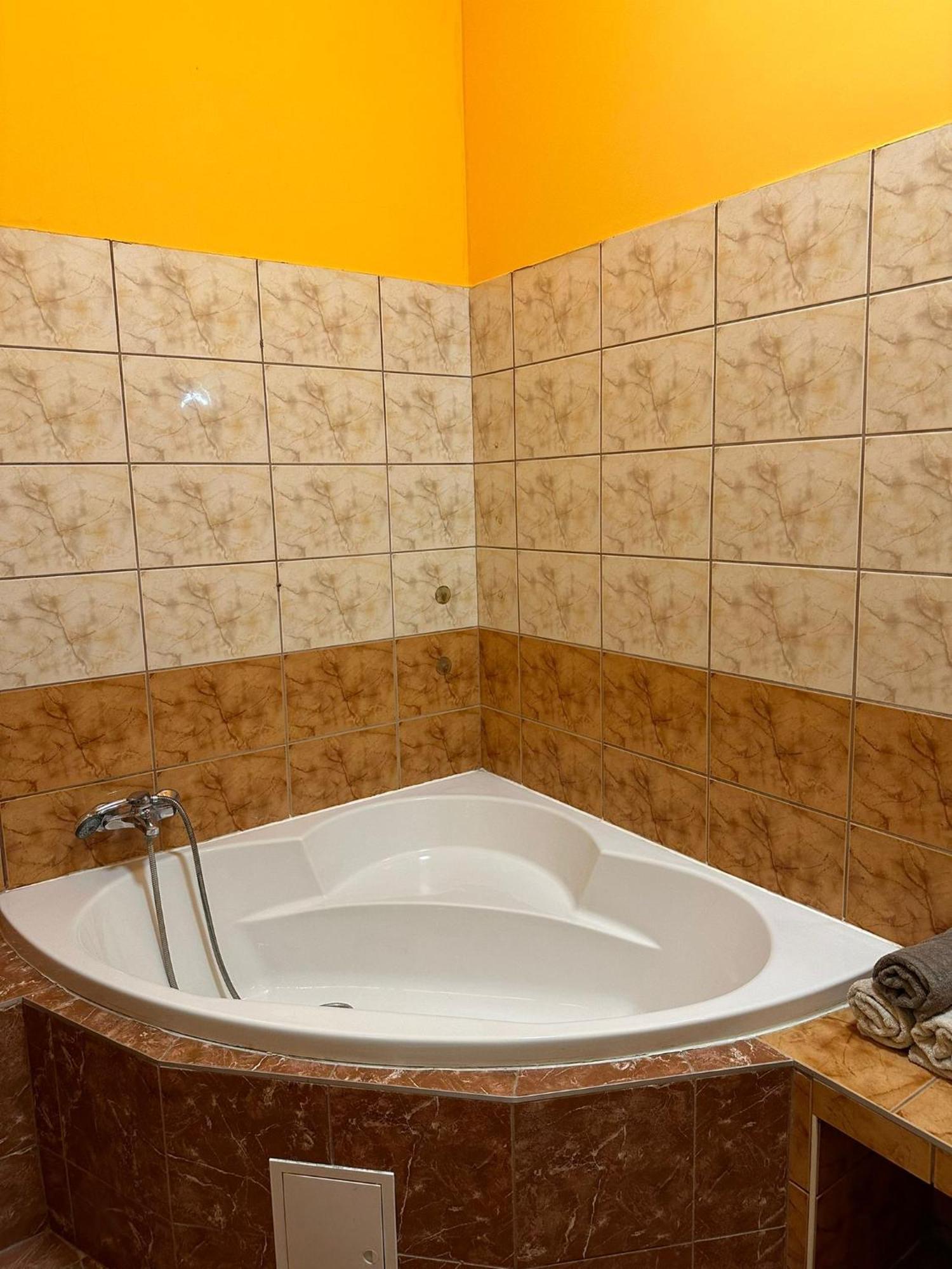 Be Best Apartment Boedapest Buitenkant foto